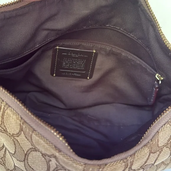 Coach East/West Celeste Signature Hobo Shoulder Bag Purse Brown Tan EUC - Picture 8 of 9